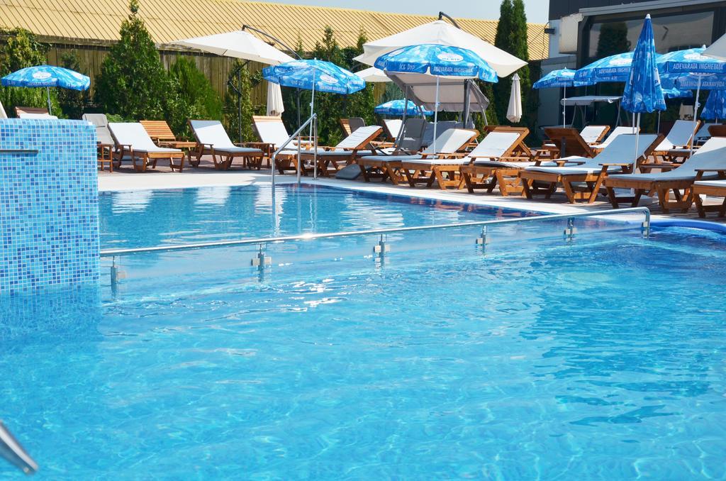 Hotel Spa Ice Resort Ghiroda Εξωτερικό φωτογραφία