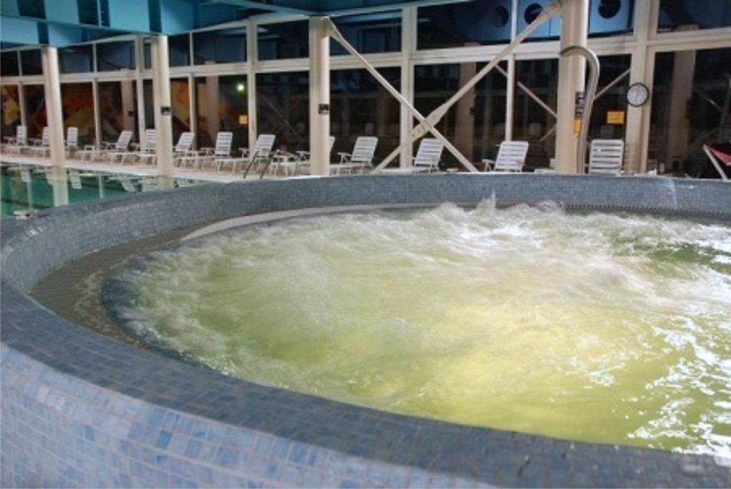 Hotel Spa Ice Resort Ghiroda Εξωτερικό φωτογραφία